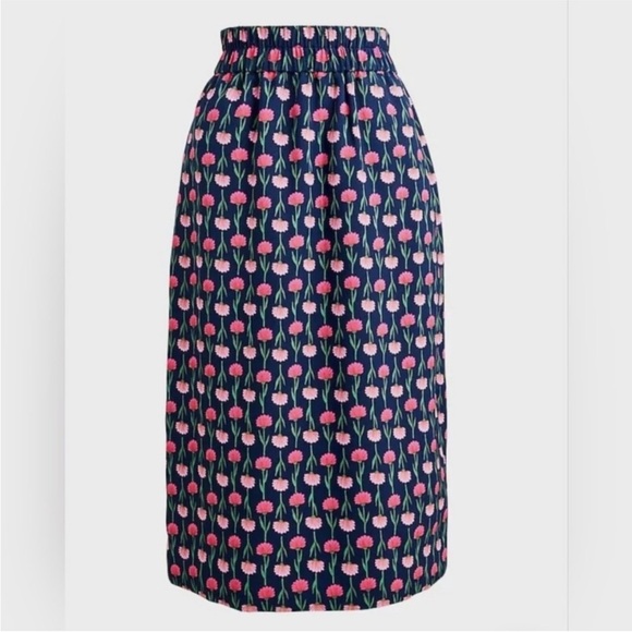 J. Crew Dresses & Skirts - J. CREW Pull-On Pencil Skirt Small Navy Pink Pockets Floral Romantic Block Print